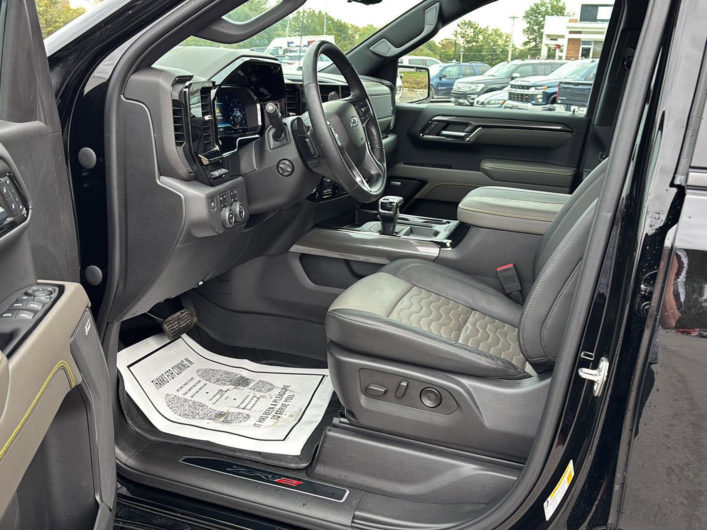 Used 2024 Chevrolet Silverado 1500 ZR2 w/ Technology Package image 16