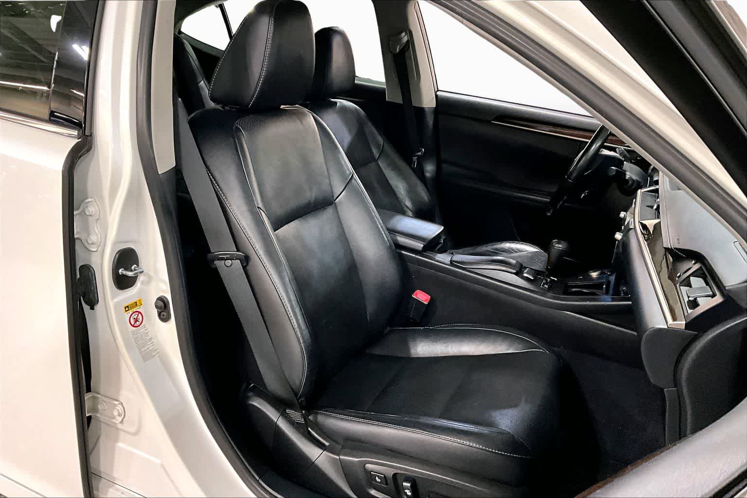 Used 2014 Lexus ES 350 w/ Luxury Package FWD image 9