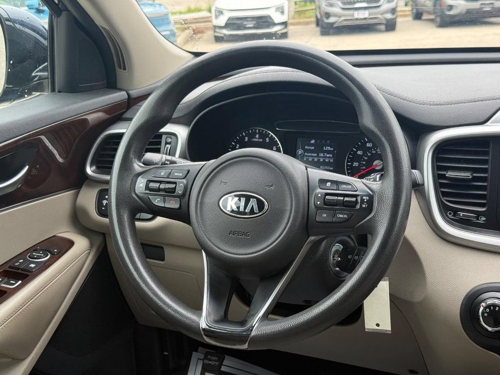 Used 2017 Kia Sorento AWD image 14
