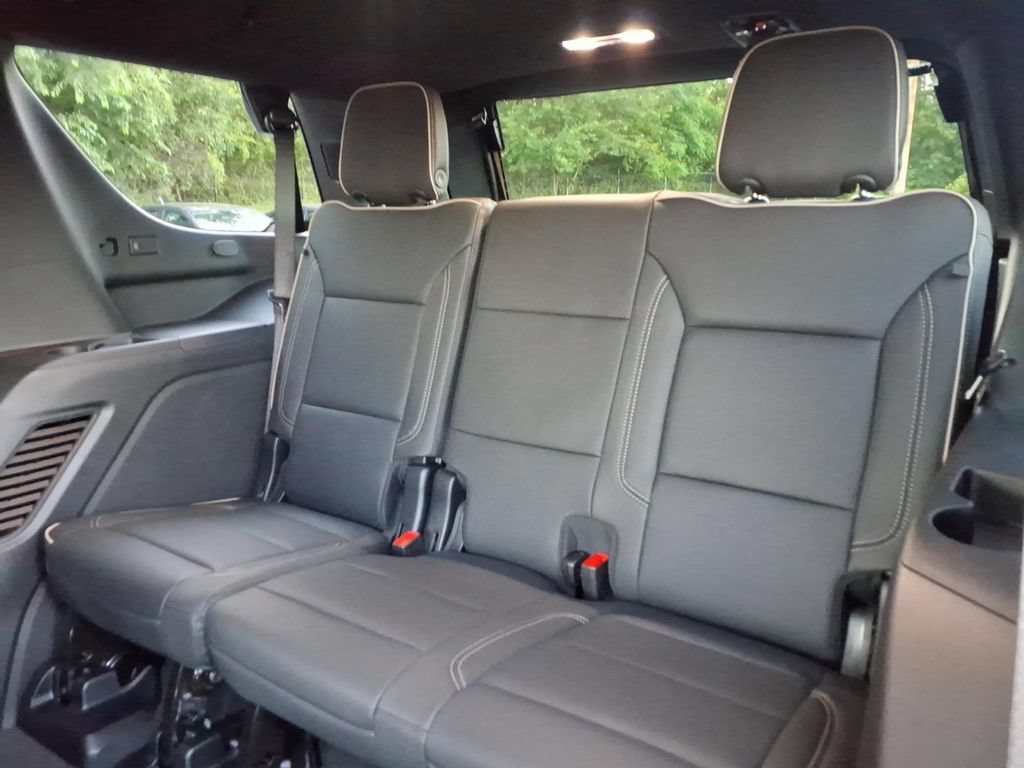 New 2026 Chevrolet Tahoe Premier w/ Sun And Tow Package AWD/4WD image 17
