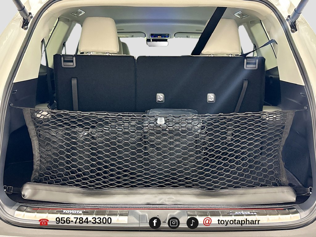 New 2026 Toyota Grand Highlander FWD image 26