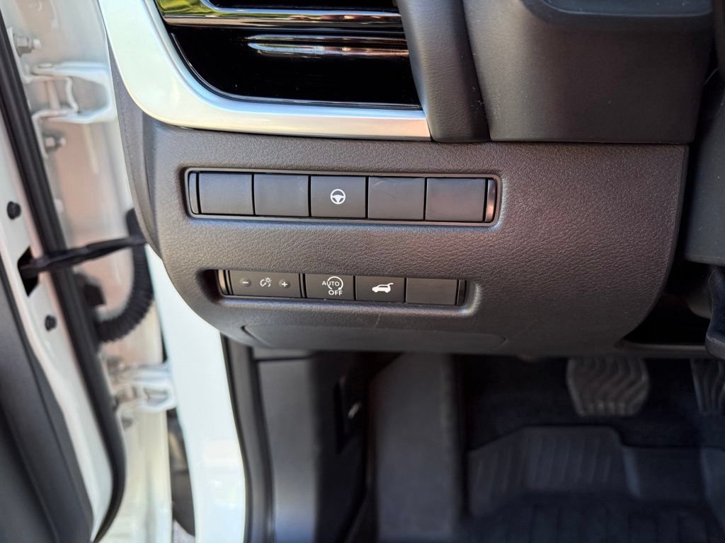 Certified 2023 Nissan Rogue SL w/ SL Premium Package AWD/4WD image 20