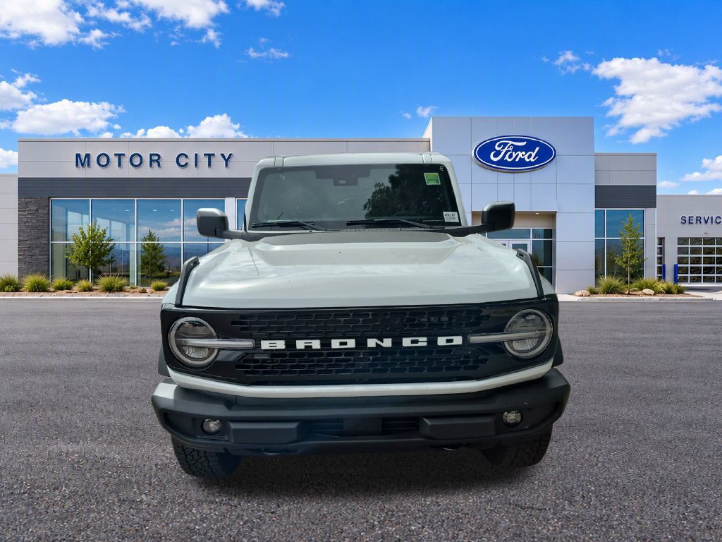 New 2026 Ford Bronco Outer Banks w/ Black Appearance Package AWD/4WD image 8
