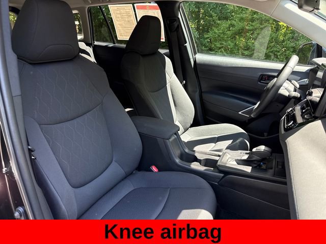 Used 2026 Toyota Corolla Cross LE FWD image 25