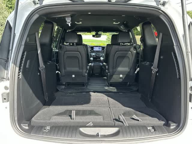 Used 2026 Chrysler Pacifica Select w/ S Appearance Package AWD/4WD image 25