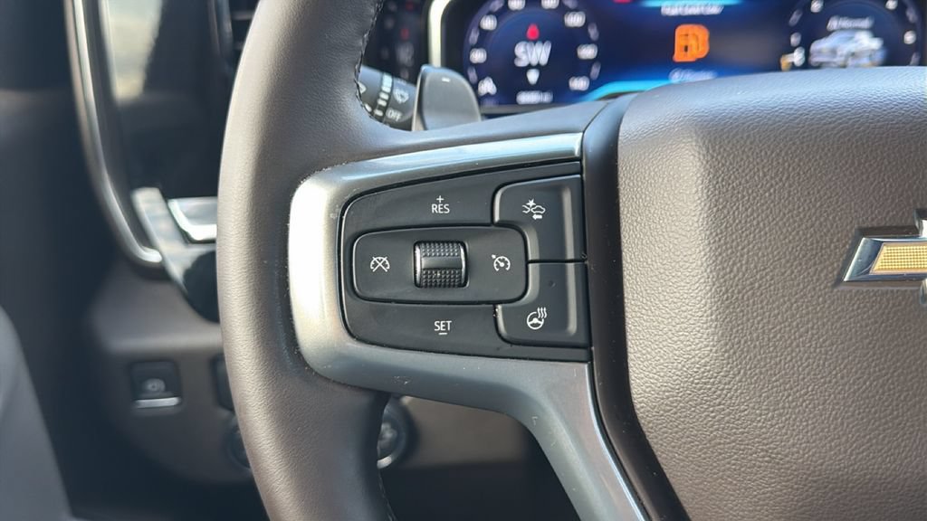 Used 2025 Chevrolet Silverado 1500 LTZ w/ LTZ Premium Package RWD image 19