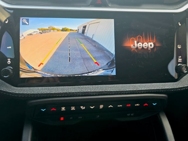 New 2027 Jeep Cherokee Laredo AWD/4WD image 32