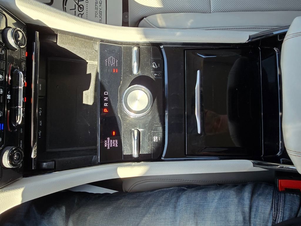 Used 2022 Jeep Grand Cherokee Overland w/ Luxury Tech Group IV image 30