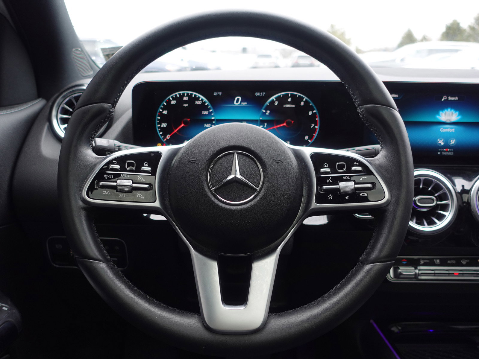 Used 2022 Mercedes-Benz GLA 250 4MATIC image 11