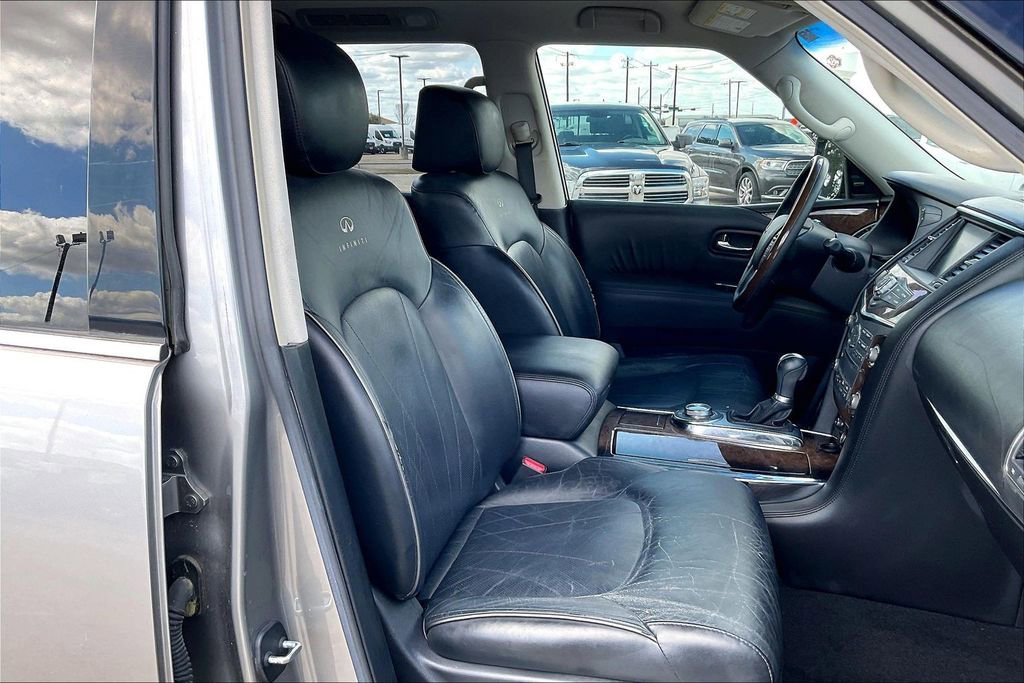 Used 2012 INFINITI QX56 4WD w/ Deluxe Touring Pkg image 30