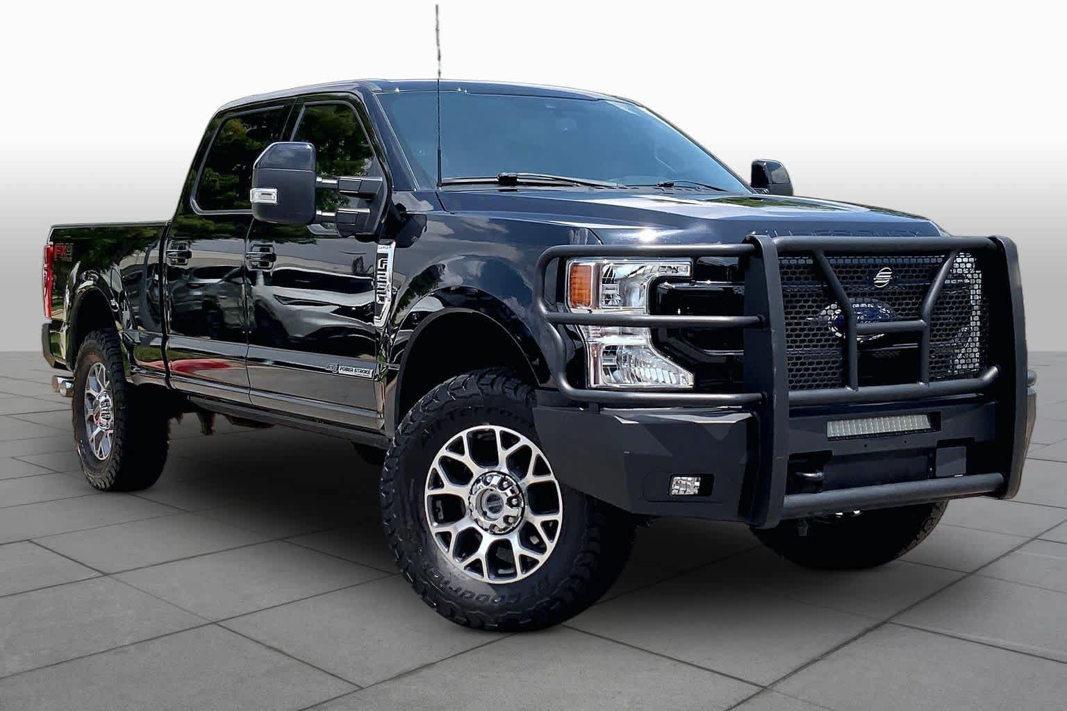Used 2022 Ford F250 Lariat w/ Lariat Ultimate Package AWD/4WD image 3