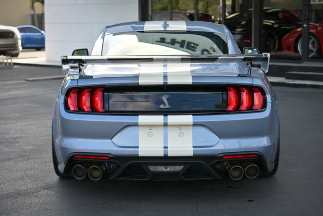 Used 2022 Ford Mustang Shelby GT500 w/ Carbon Fiber Track Pack RWD image 12