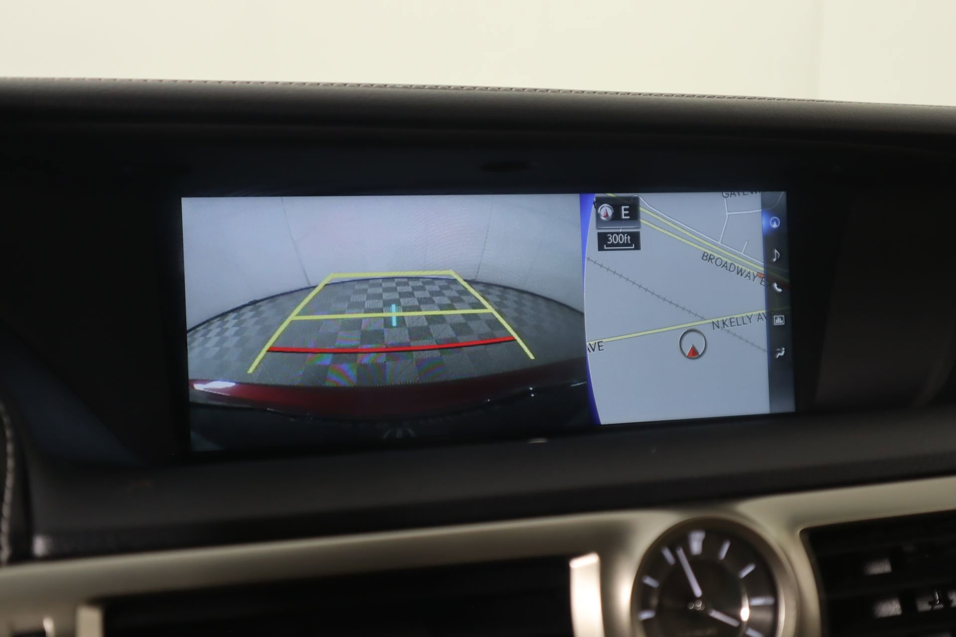 Used 2017 Lexus GS 350 AWD w/ Premium Package image 6