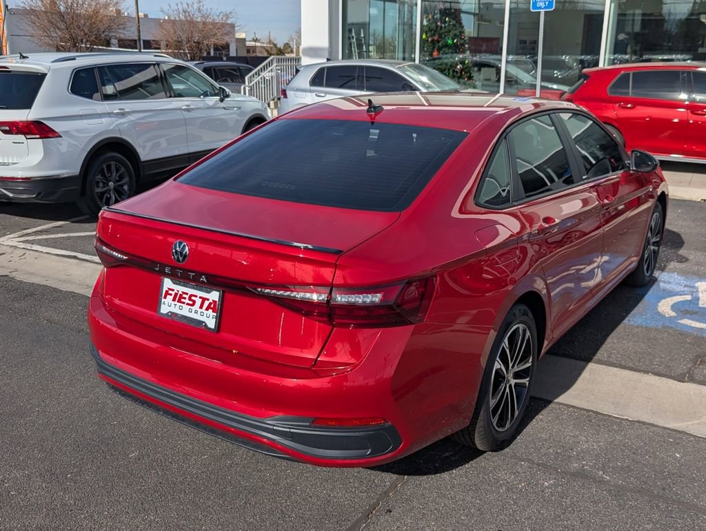 Used 2025 Volkswagen Jetta Sport image 5