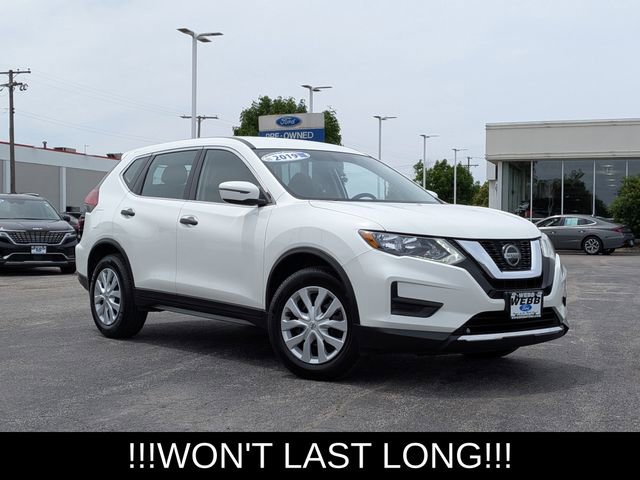 Used 2019 Nissan Rogue SV FWD image 2