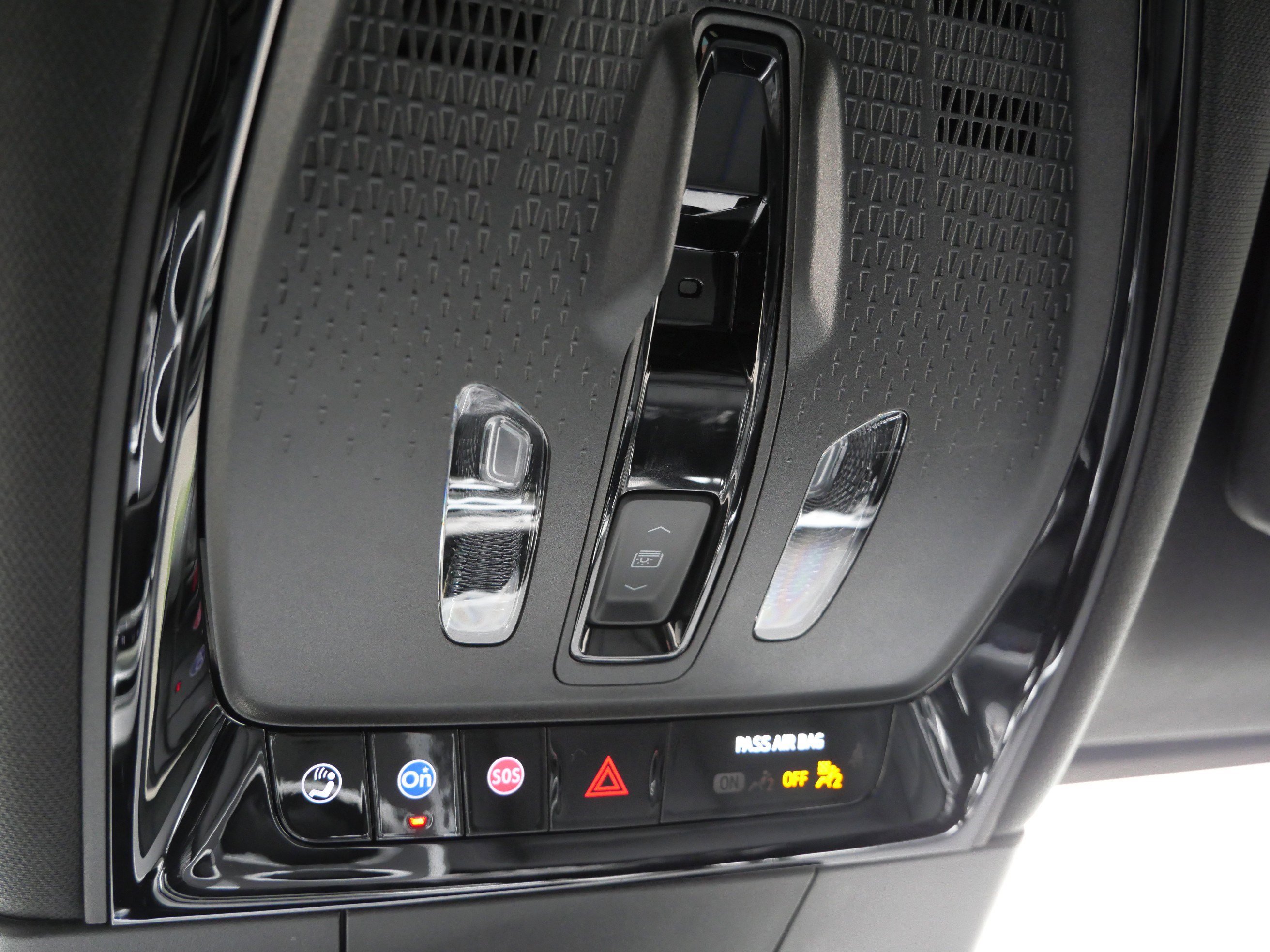 Certified 2024 Cadillac Lyriq Luxury w/ LPO, Floor Liner Package image 29