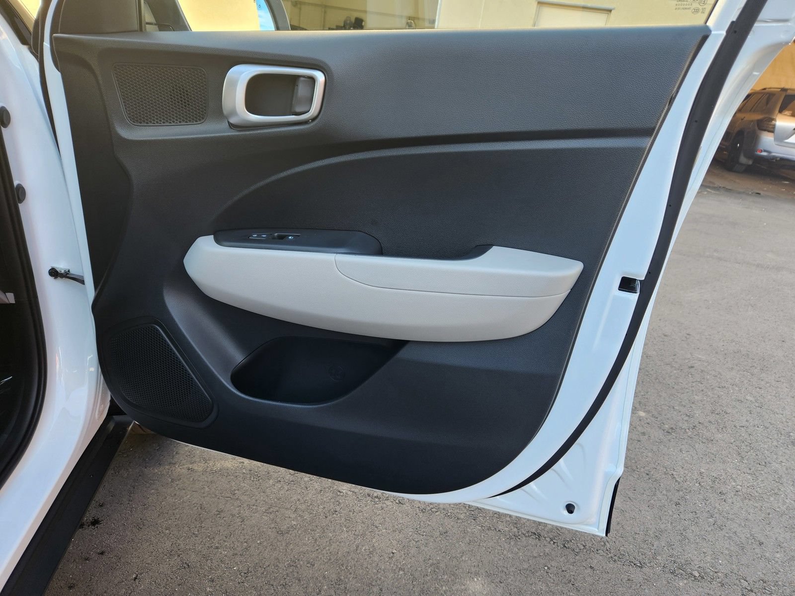 New 2026 Hyundai Venue SEL FWD image 27