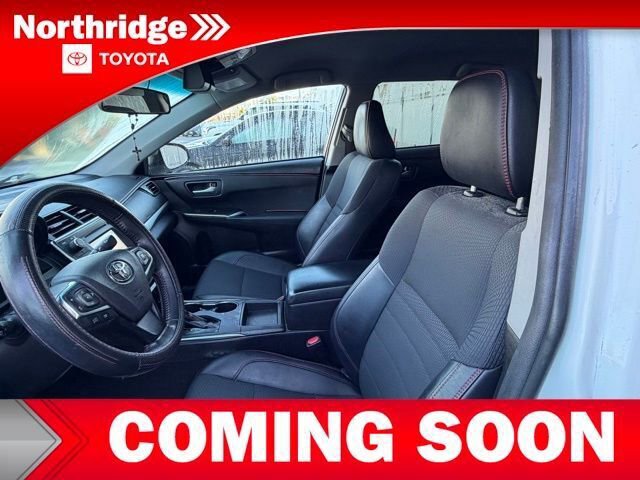 Used 2016 Toyota Camry SE image 5