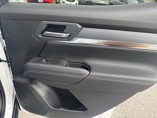 New 2026 GMC Terrain Elevation w/ LPO, Floor Liner Package image 23