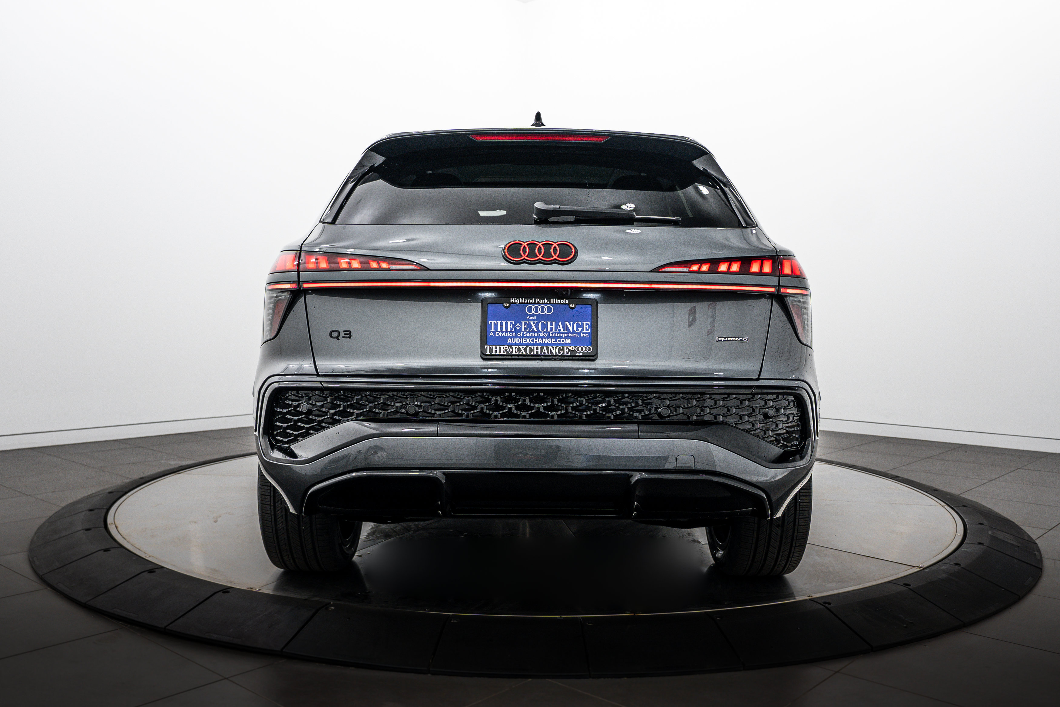 New 2026 Audi Q3 quattro 2.0T AWD/4WD image 17
