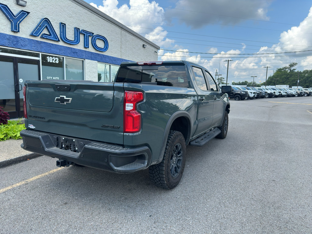 Used 2026 Chevrolet Silverado 1500 ZR2 w/ Dark Appearance Package AWD/4WD image 4