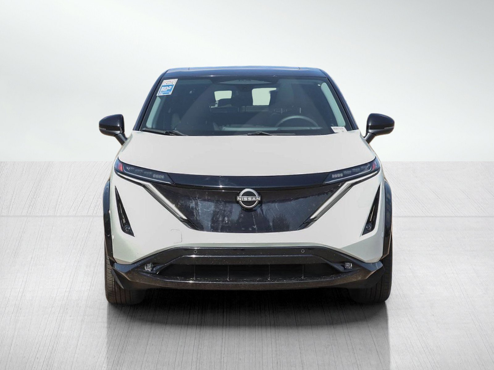 Used 2025 Nissan Ariya Platinum AWD/4WD image 8