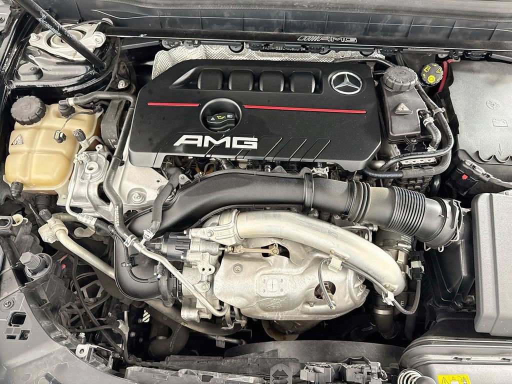 Used 2021 Mercedes-Benz GLB 35 AMG 4MATIC image 30