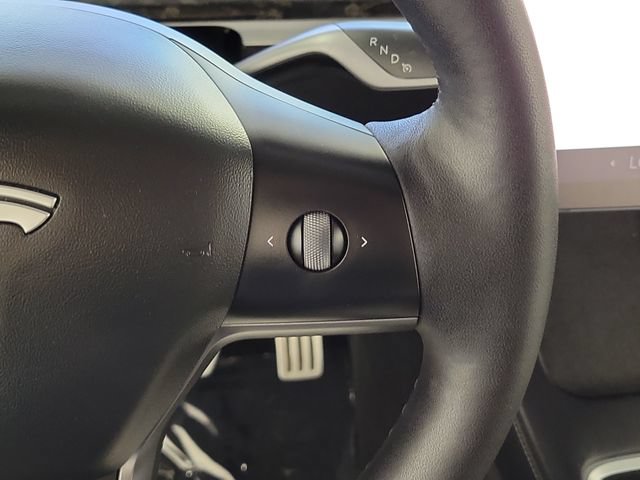 Used 2022 Tesla Model Y Performance AWD/4WD image 24