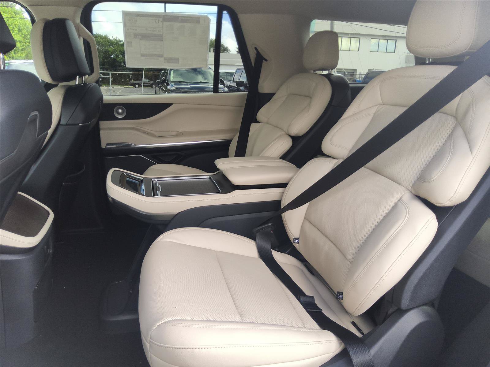 New 2027 Lincoln Navigator Reserve AWD/4WD image 27