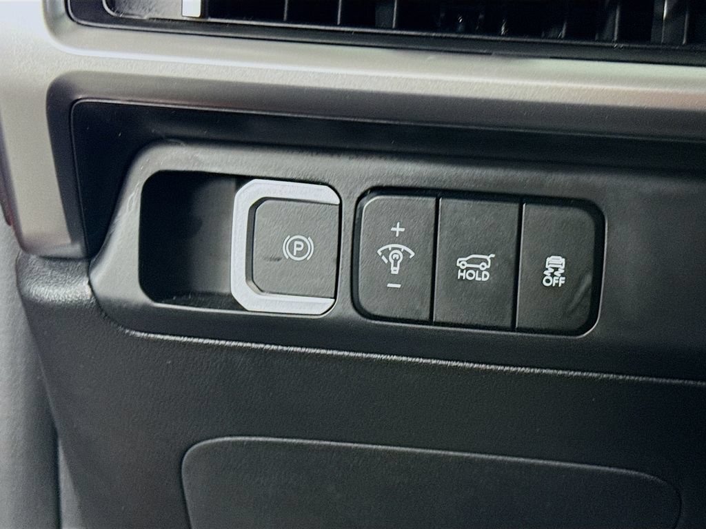 Certified 2025 Hyundai Santa Fe SEL AWD/4WD image 18