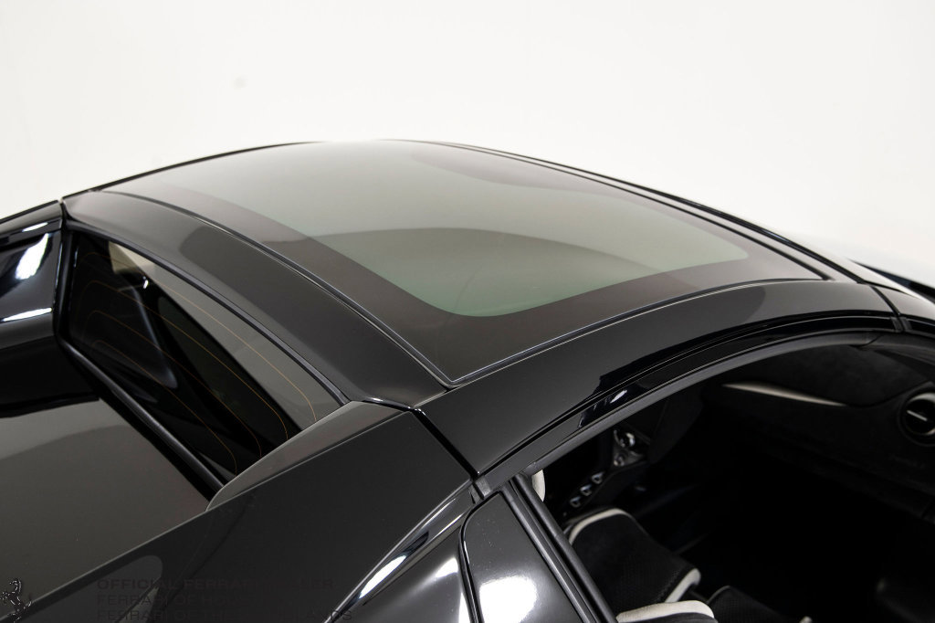 Used 2022 McLaren 765LT RWD image 38