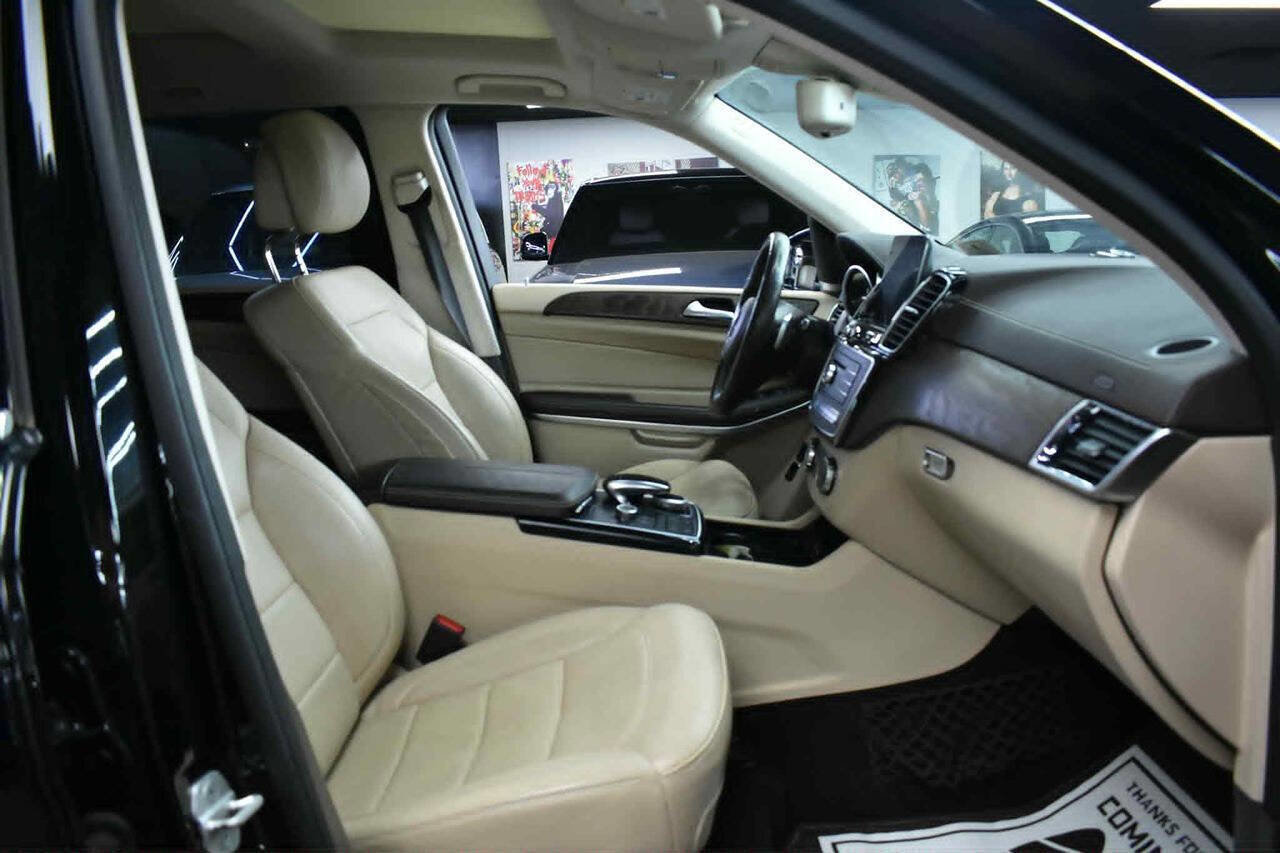 Used 2017 Mercedes-Benz GLS 550 4MATIC image 14