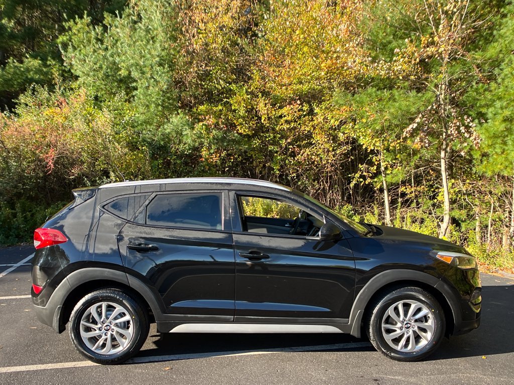 Used 2017 Hyundai Tucson SE w/ SE Popular Package 02 AWD/4WD image 6