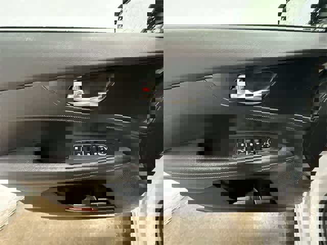 Used 2023 Kia Forte GT-Line image 19