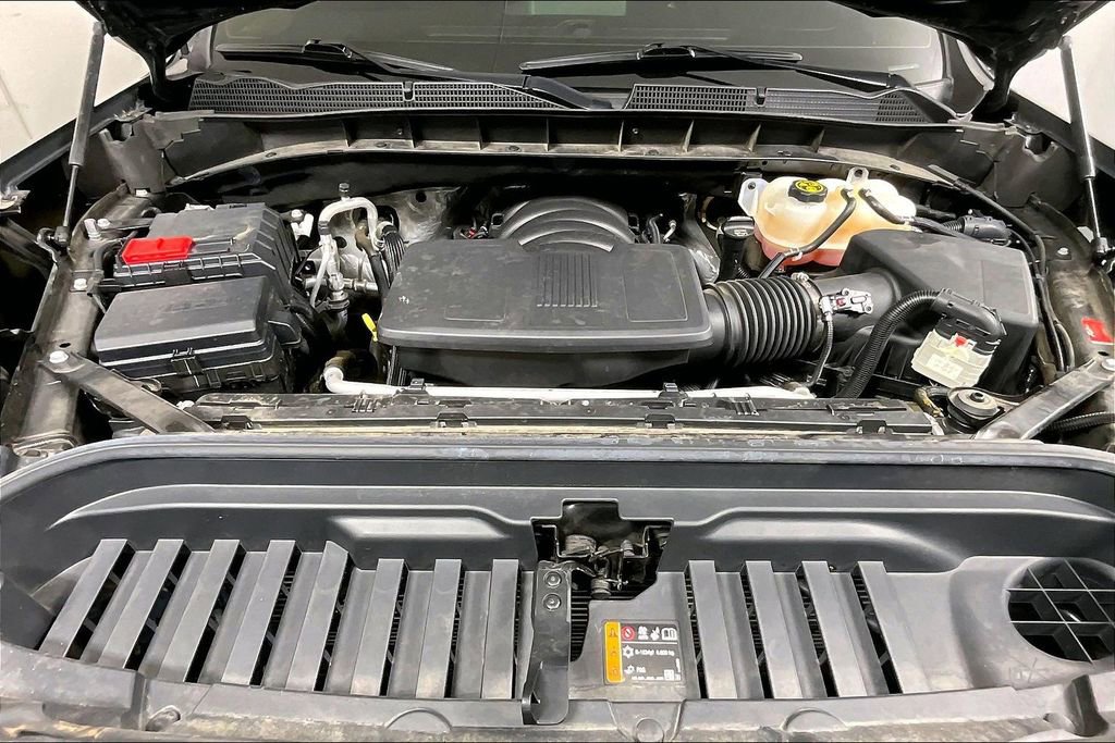 Used 2022 GMC Sierra 1500 AT4 w/ AT4 Preferred Package image 9