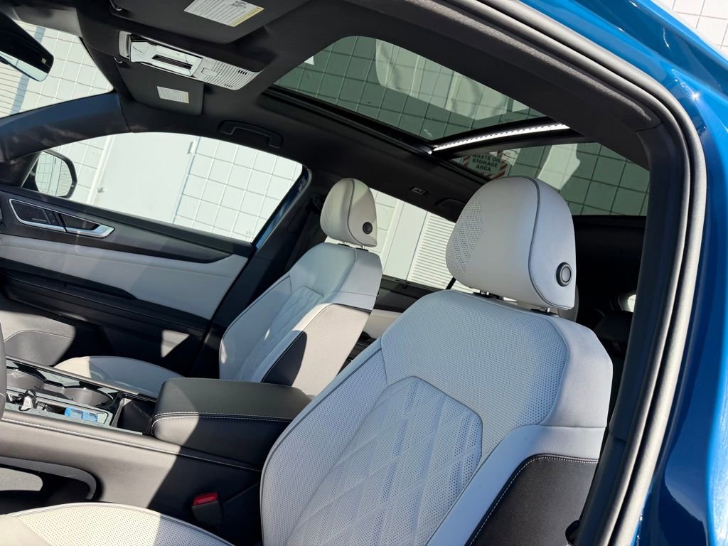 New 2026 Volkswagen Atlas Cross Sport SEL Premium R-Line image 19