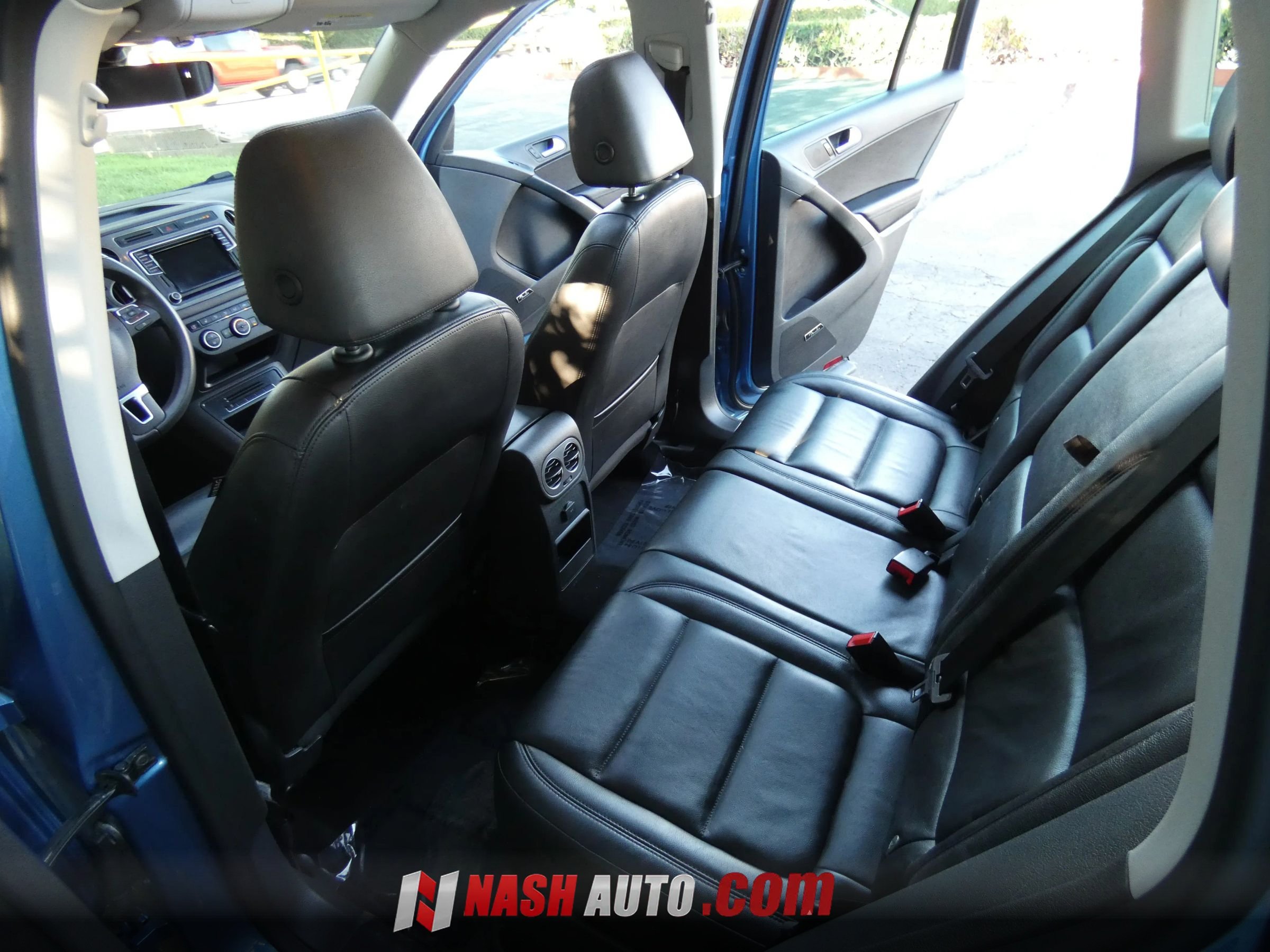 Used 2017 Volkswagen Tiguan SEL FWD image 24