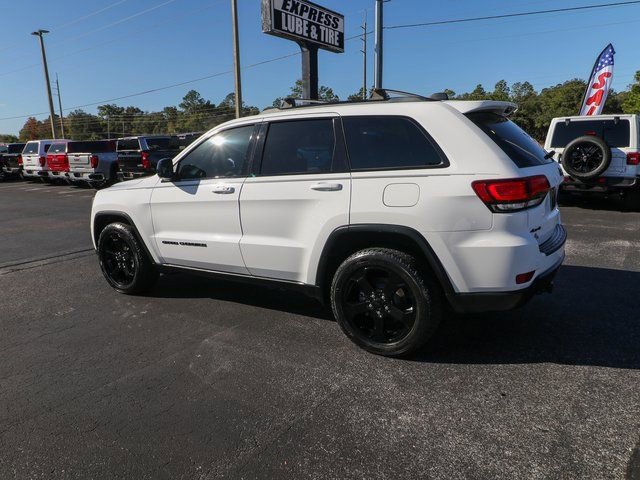 Used 2018 Jeep Grand Cherokee Laredo image 5