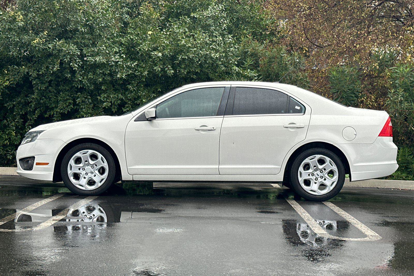 Used 2011 Ford Fusion SE w/ 201A Rapid Spec Order Code image 7
