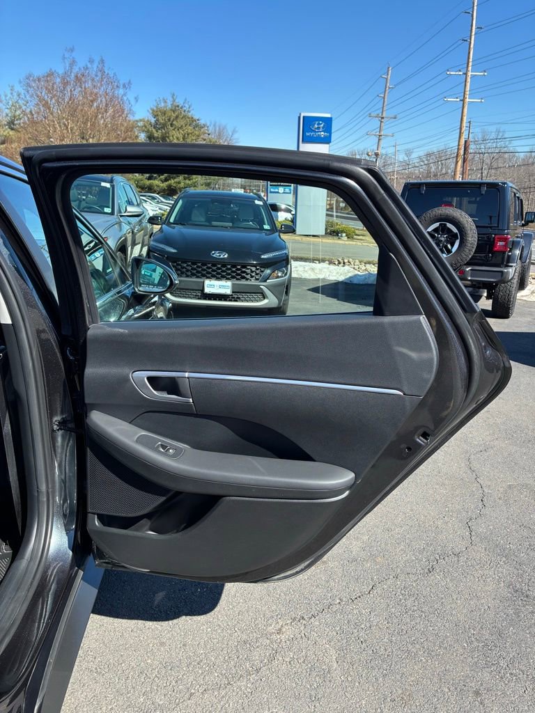 Used 2023 Hyundai Sonata SE image 39