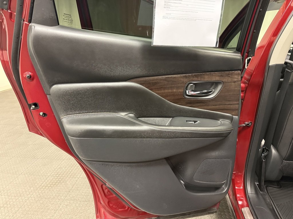 Used 2023 Nissan Murano Platinum w/ Cargo Package image 23