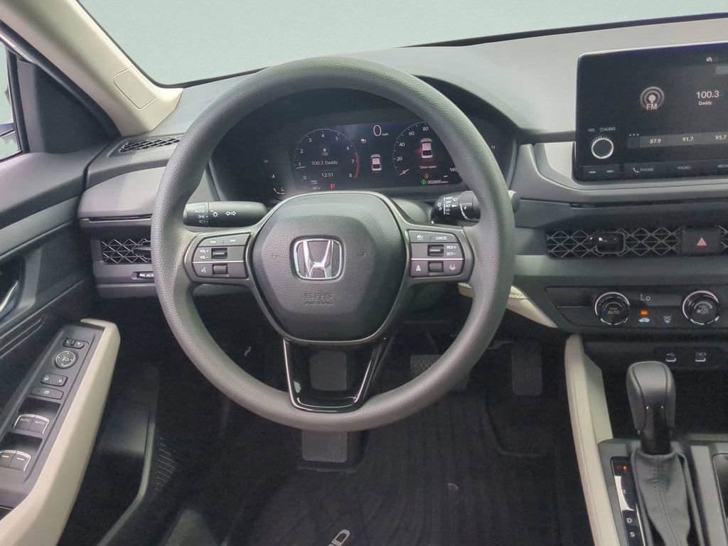 Certified 2025 Honda Accord LX image 13