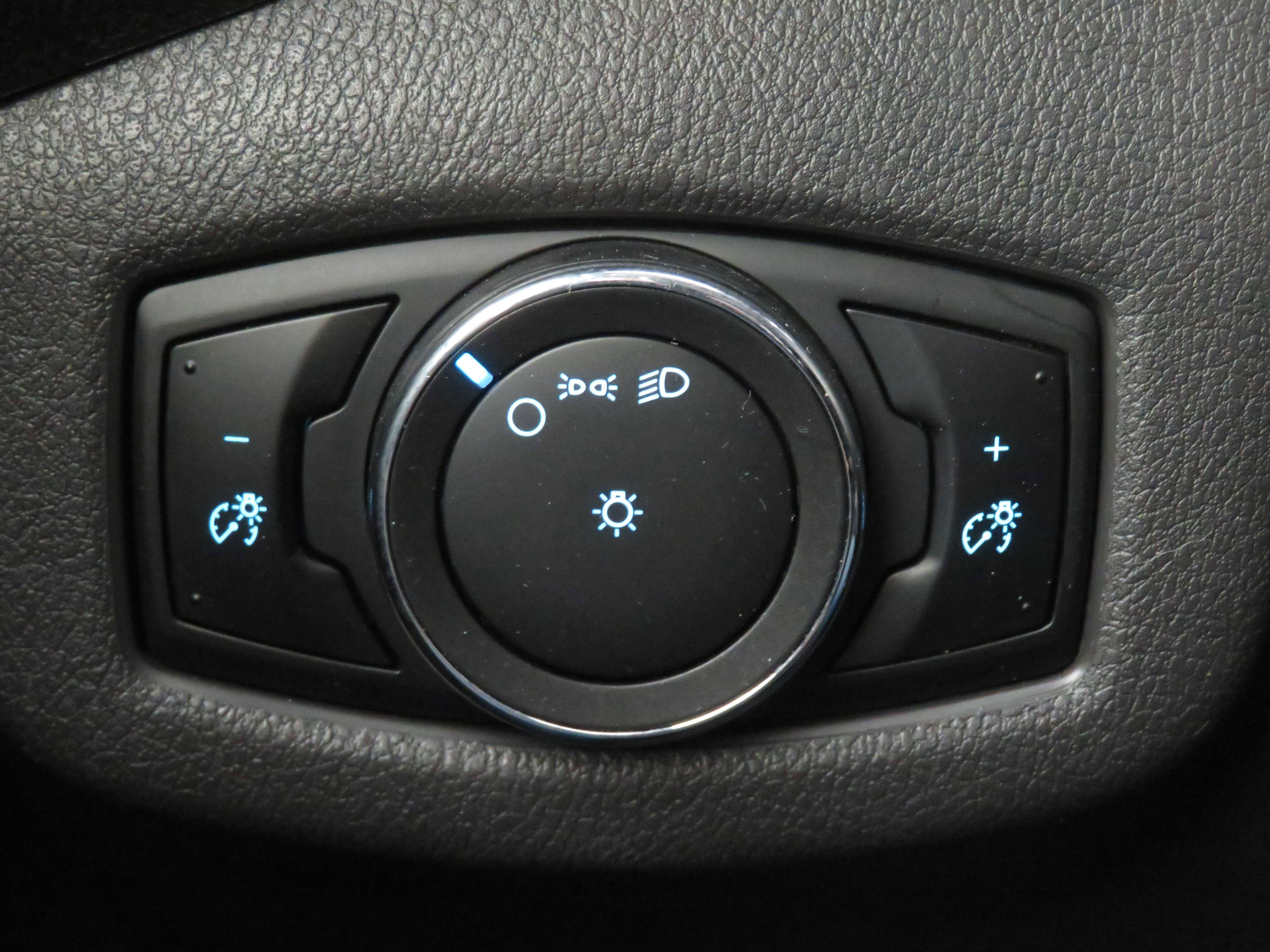 Used 2016 Ford Transit Connect XL image 30