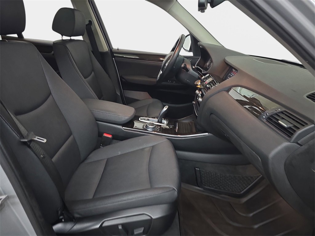 Used 2016 BMW X3 xDrive28d image 11