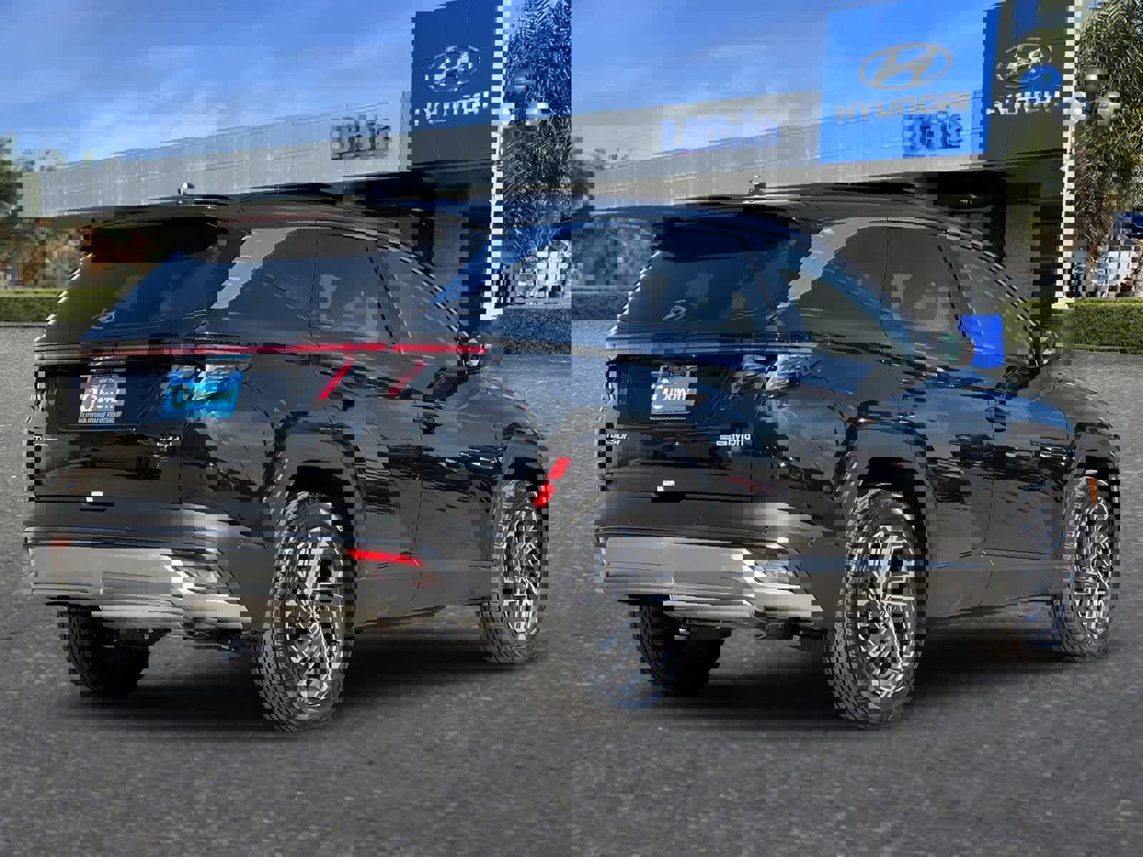 Certified 2025 Hyundai Tucson Limited image 3