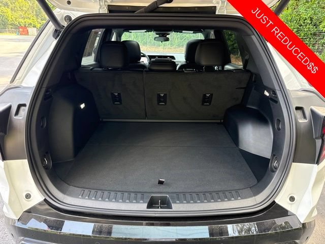 Used 2026 GMC Terrain AT4 AWD/4WD image 27