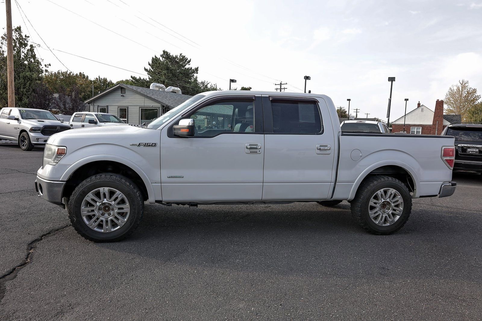 Used 2014 Ford F150 Lariat w/ Equipment Group 502A Luxury AWD/4WD image 6