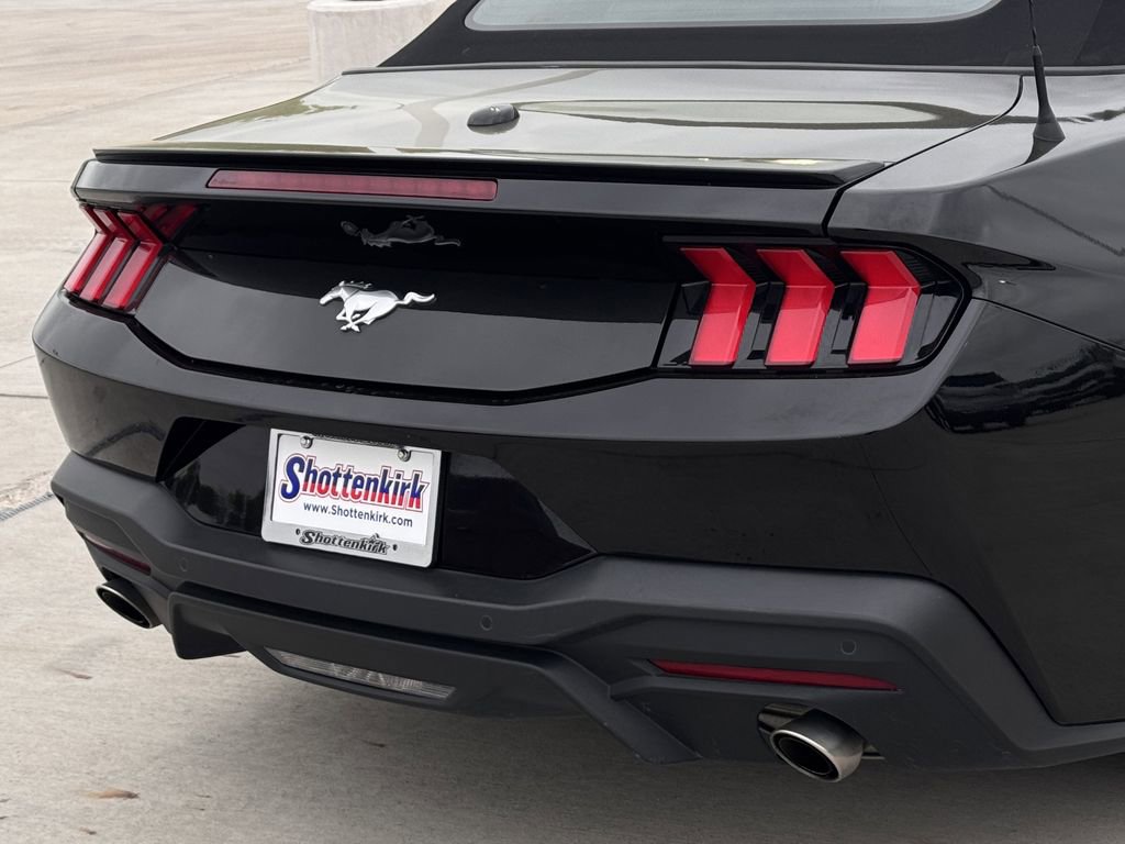 Used 2024 Ford Mustang Premium RWD image 6
