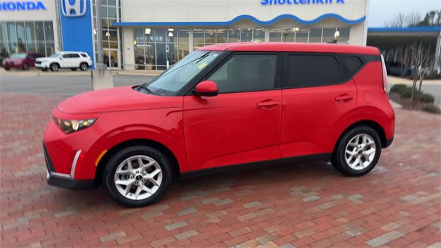 Used 2024 Kia Soul LX w/ Option Group 015 image 7
