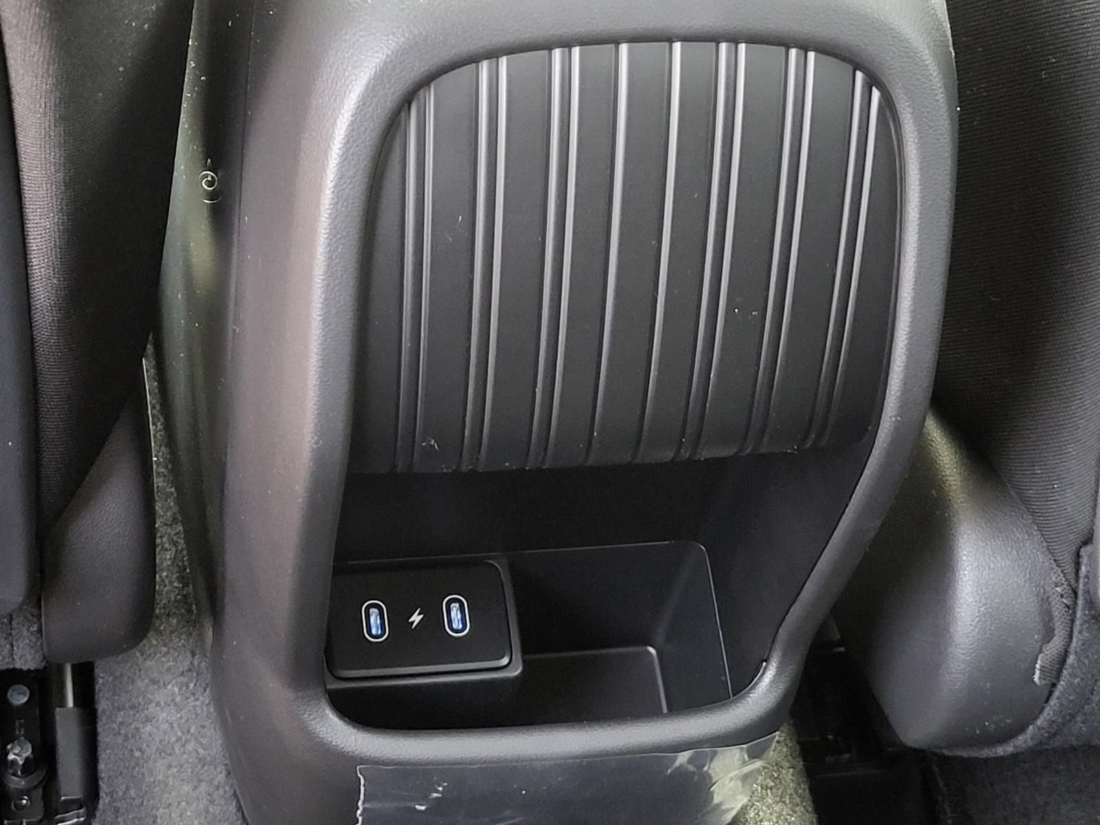 New 2026 Hyundai Kona SE FWD image 11